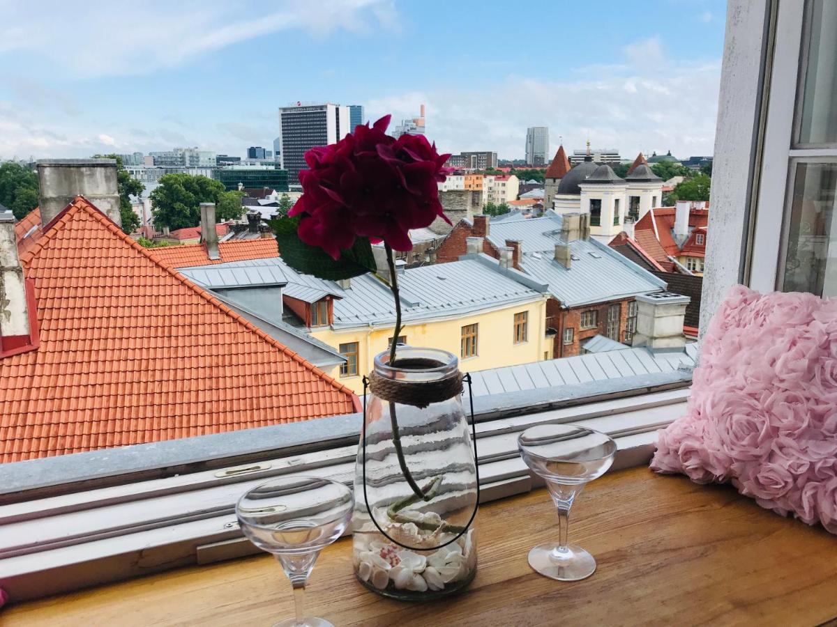 Cozy Oldtown Studio With Magnific City View Reval Exterior foto
