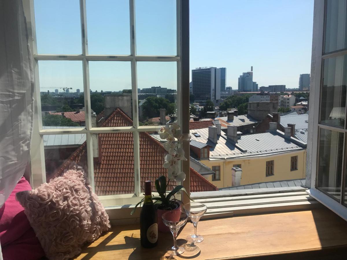 Cozy Oldtown Studio With Magnific City View Reval Exterior foto